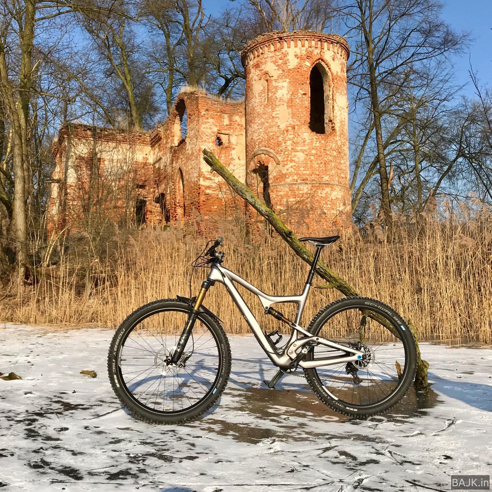 Po zamarzniętym Góreckim na Wyspę Zamkową